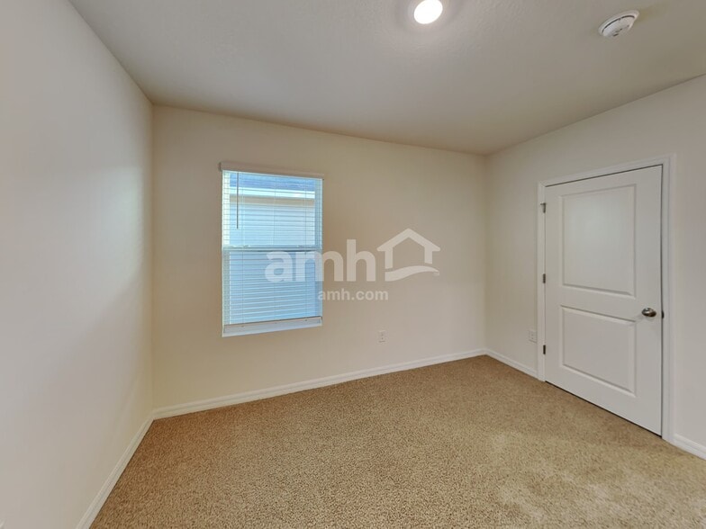Building Photo - 10925 Carlton Fields Dr
