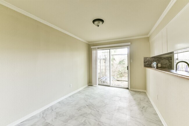 Building Photo - 5917 Fairdale Ln