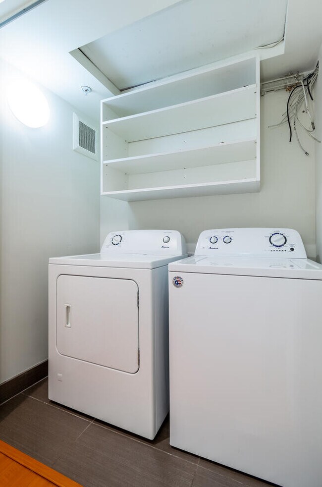 Unit 2 Washer/Dryer - 14212 Riverside Dr