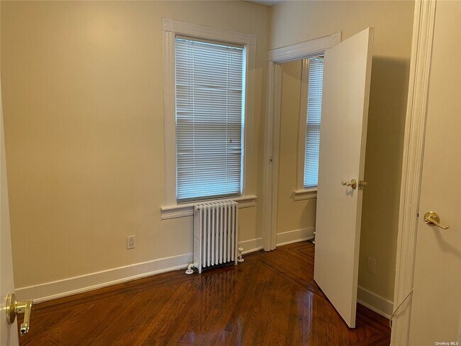 Building Photo - 101-20-101123 123rd St