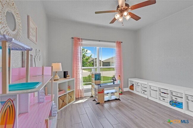 Building Photo - 8508 Glade Dr