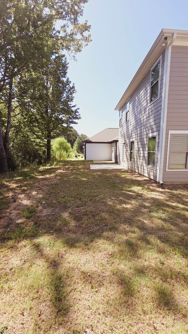 Building Photo - 2122 Ellsworth Lp Rd