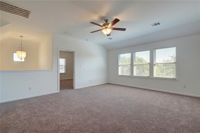 Building Photo - 113 Meadow Wood Cv