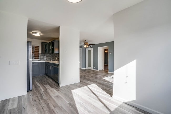dinning room - 524 Venice Way