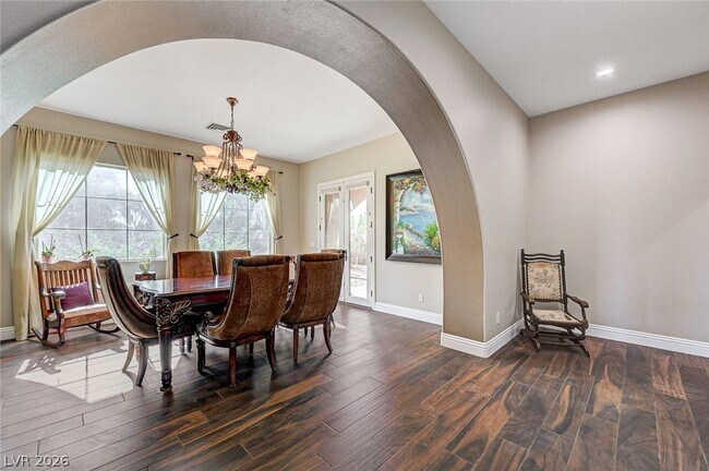 Building Photo - 8490 S Via De Bella Sidra Ct