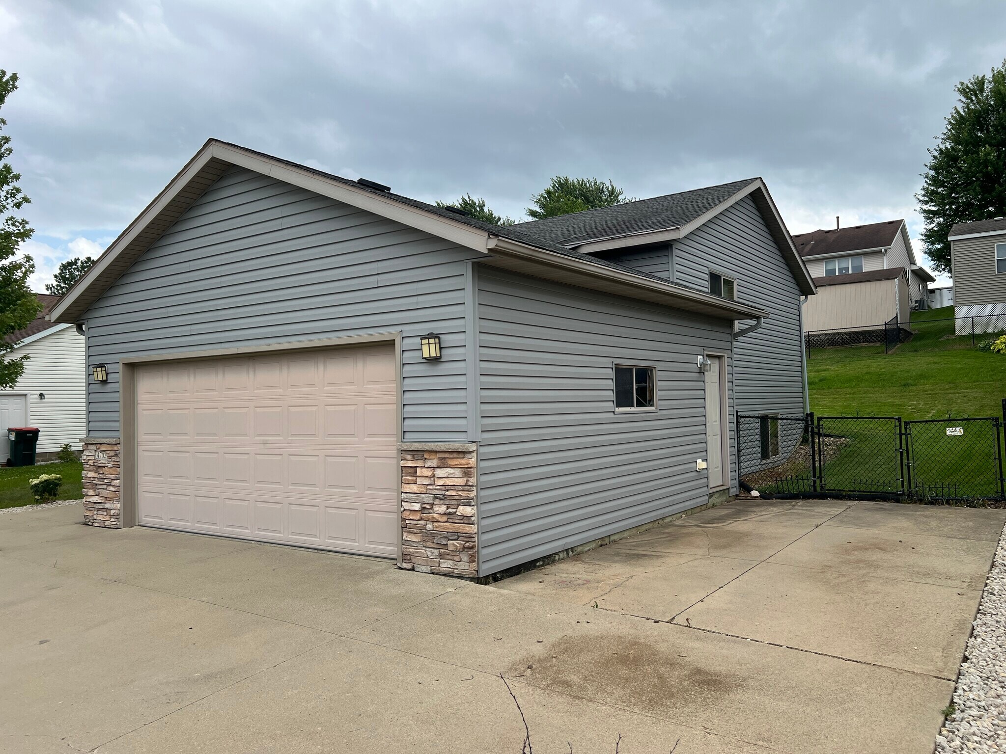 Building Photo - 4702 Manor Brook Dr NW