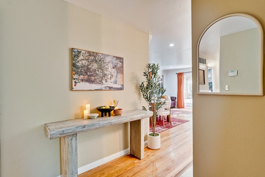 Building Photo - 6402 Tamalpais Ave