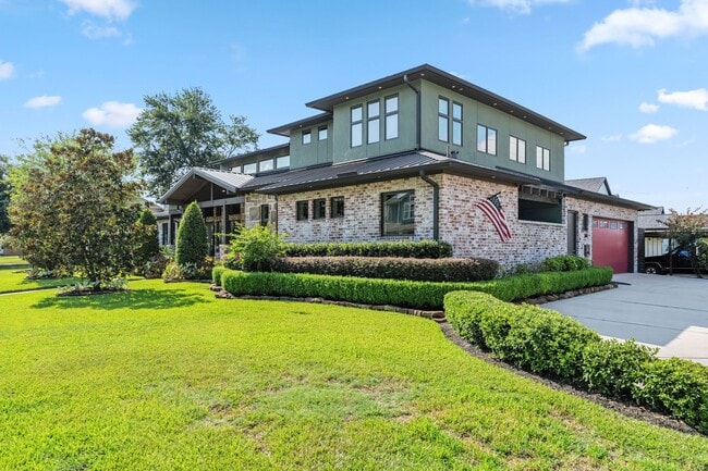 Building Photo - 3610 Oak Forest Dr