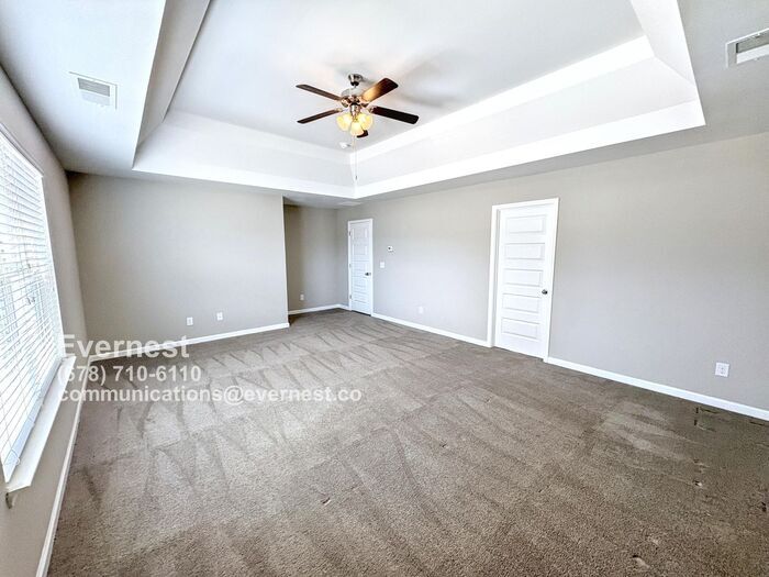 Building Photo - 3177 Alhambra Cir