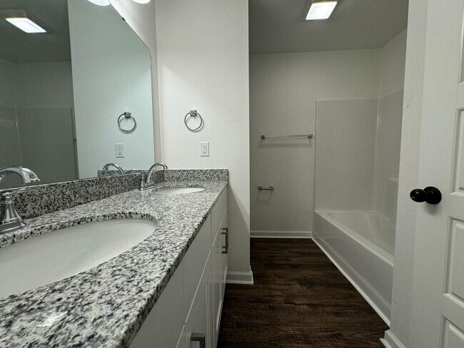 Building Photo - 7441 4th St