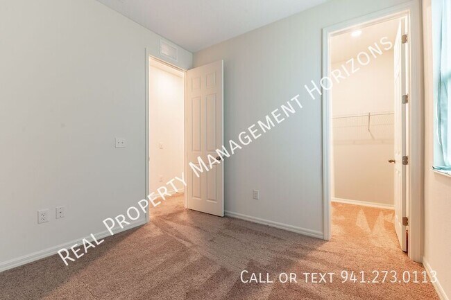 Building Photo - 2632 89th St Cir E