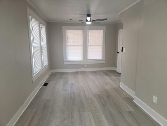 Building Photo - 1204 Haven Dr