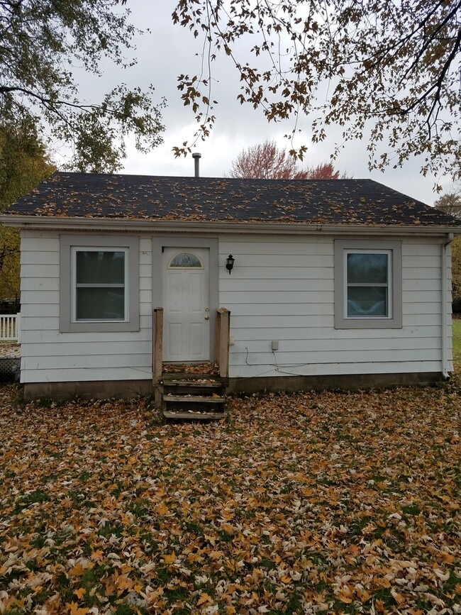 Building Photo - Nice 1-Bedroom Home For Rent in Northwest Elkhart