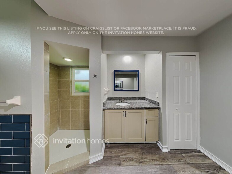 Building Photo - 79 Purus St