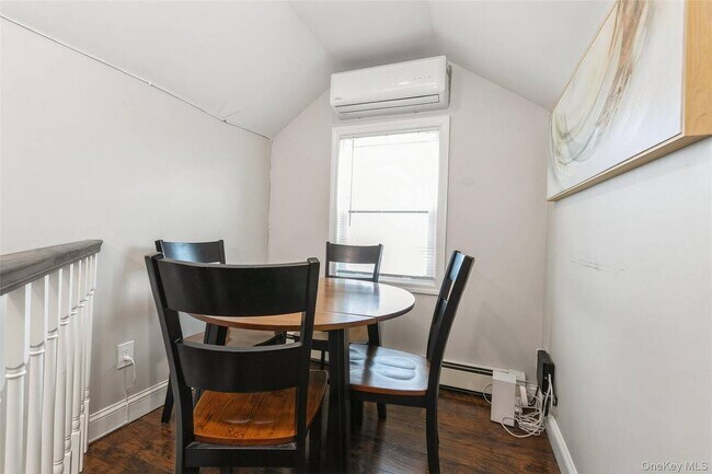 Building Photo - 39 Bay Shore Ave