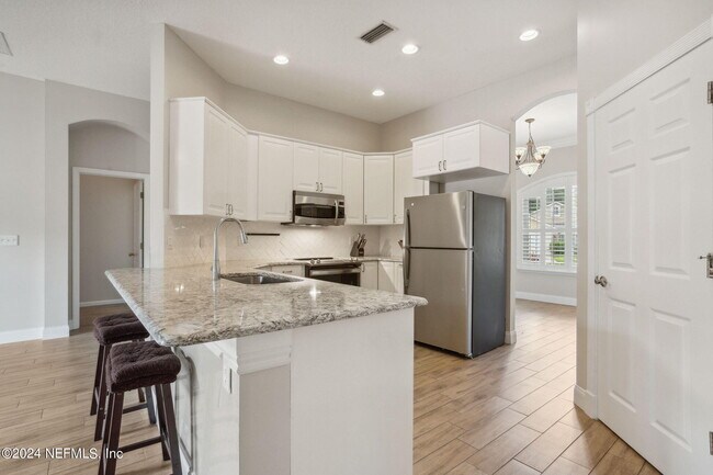 Building Photo - 13260 Bonaparte Ln