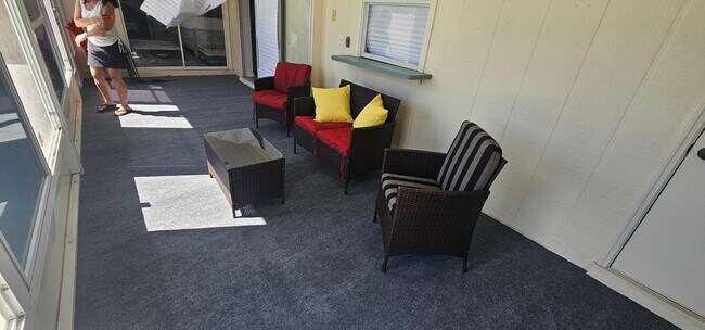 Building Photo - 9331 Stubenville Ave