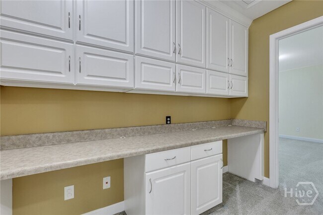 Building Photo - 130 Magnolia Dr