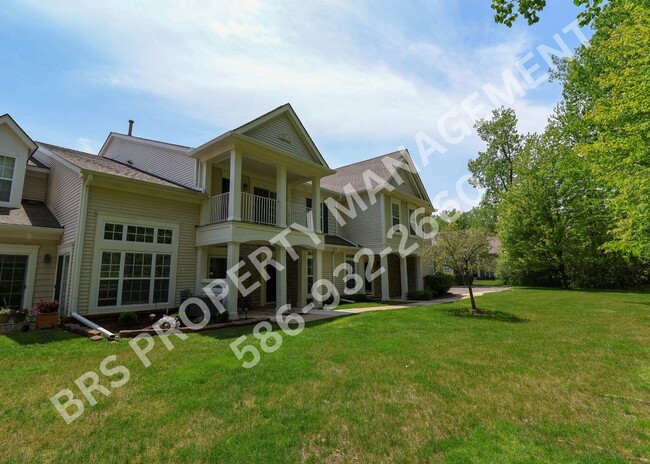 Building Photo - Move-In Ready 2BR Condo with Covered Garage in Harrison Township