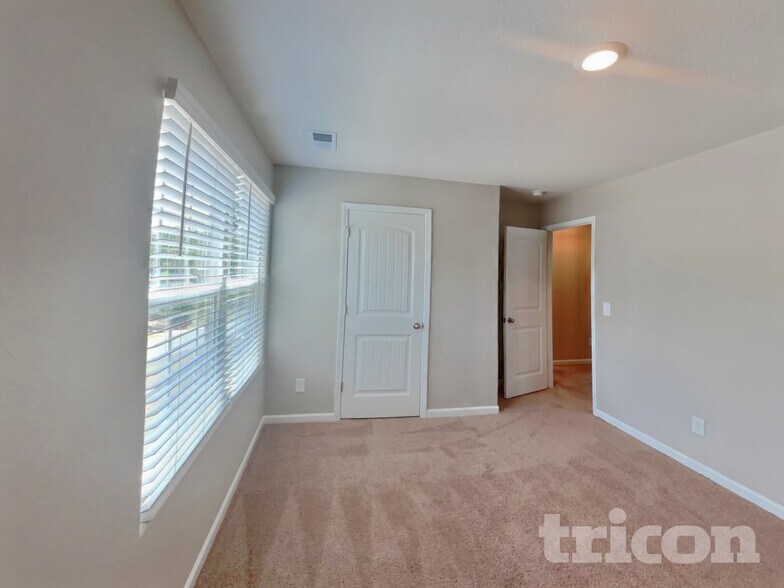 Building Photo - 85 Parkers Gate Dr