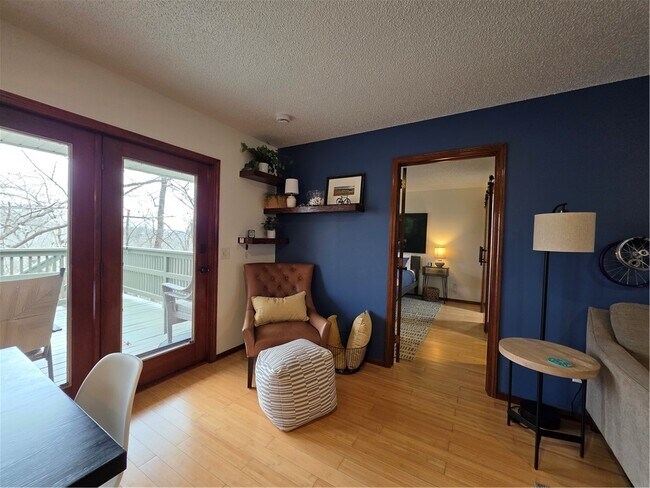 Building Photo - 11 Folkingham Ln