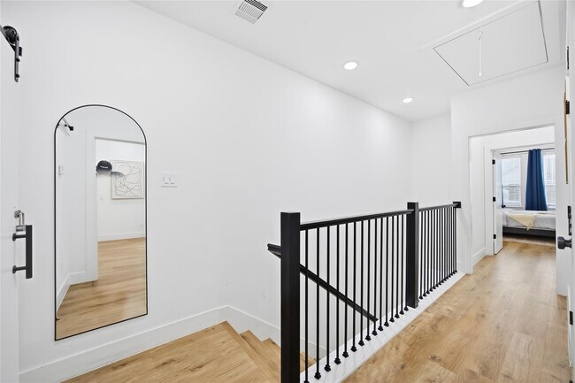 Building Photo - 4209 McKinney St