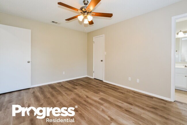 Building Photo - 938 N Jerico Dr