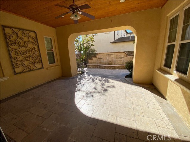 Building Photo - 1328 Acorn Pl