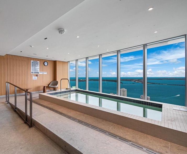 Building Photo - 300 Biscayne Boulevard Way