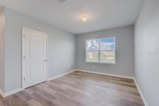 Building Photo - 3919 Willow Branch Pl