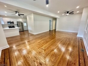 Building Photo - 515 Hamburg Turnpike