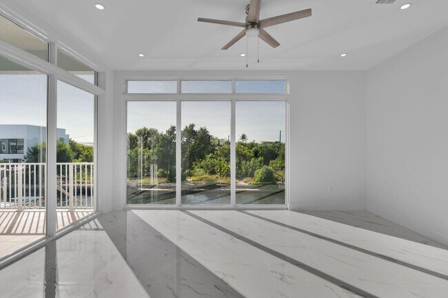 Building Photo - 31368 Ave I