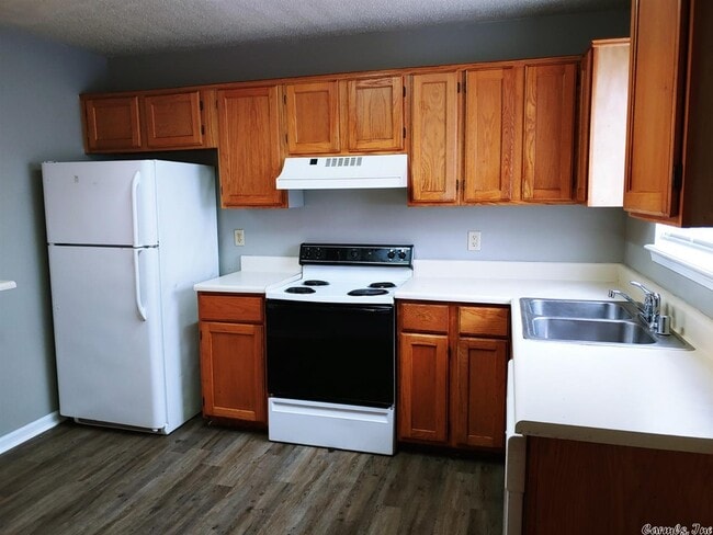 Building Photo - 2405 Washington Ave