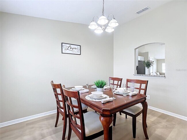 Building Photo - 1639 Saddlehorn Dr