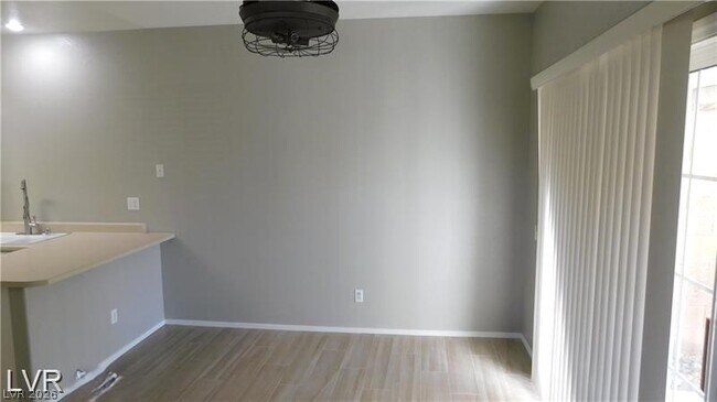 Building Photo - 1623 Cave Spring Dr