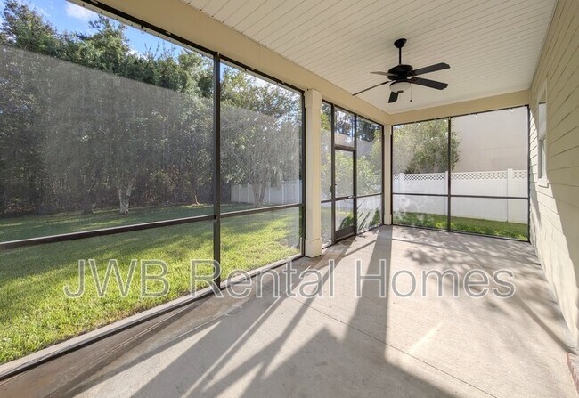 Building Photo - 129 Castlegate Ln