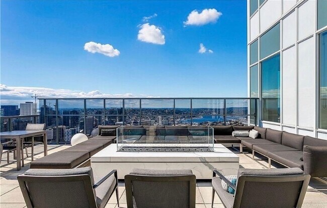 Building Photo - Luma Condominiums ~ First Hill/Capitol Hill