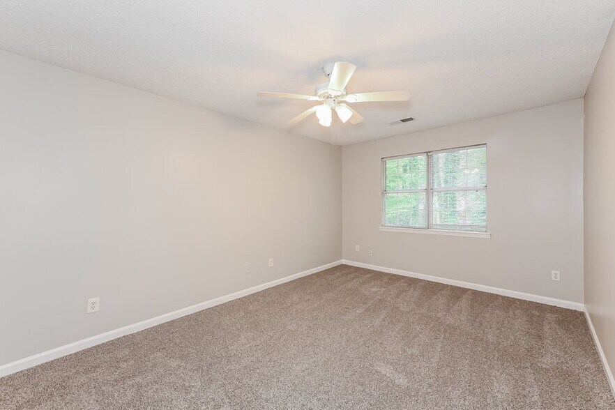Building Photo - 5348 Kirk Dr