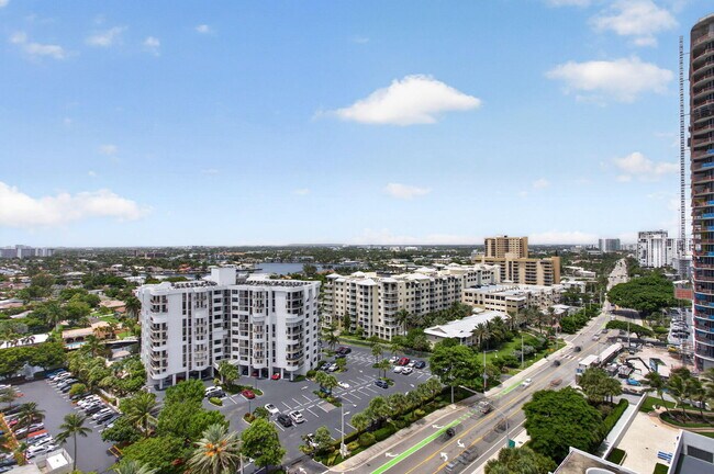 Building Photo - 1370 S Ocean Blvd