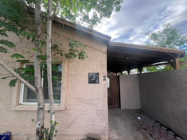 Building Photo - 526 S Mesa Dr