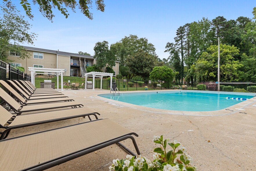 Pool - Cloisters and Foxfire Apartments