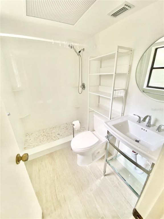 Building Photo - 4105 La Pasida Ln