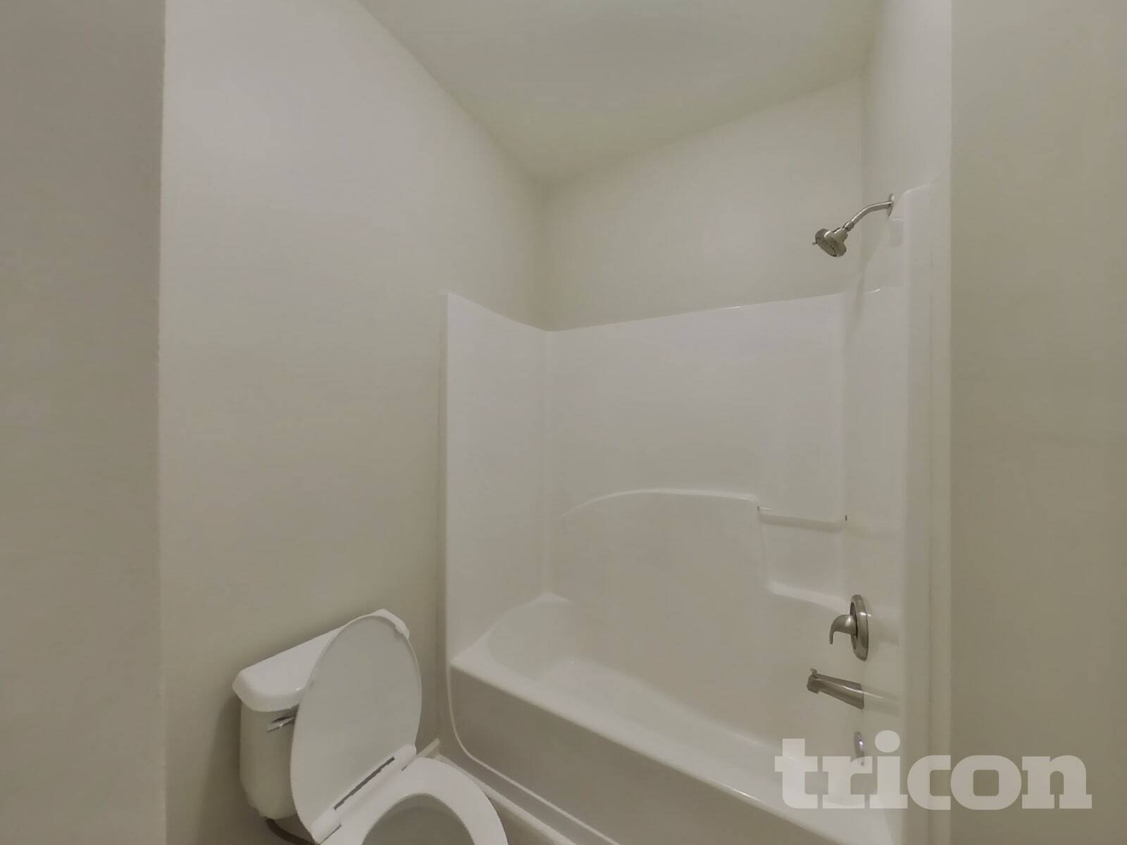 Building Photo - 18 Rockridge Dr