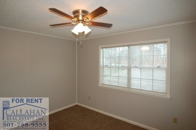 Building Photo - Benton 4 Bedroom Home Awesome Interior!!!