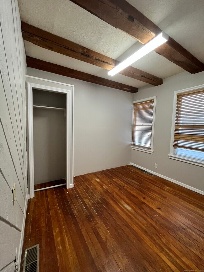 Building Photo - 67 Judson Ave