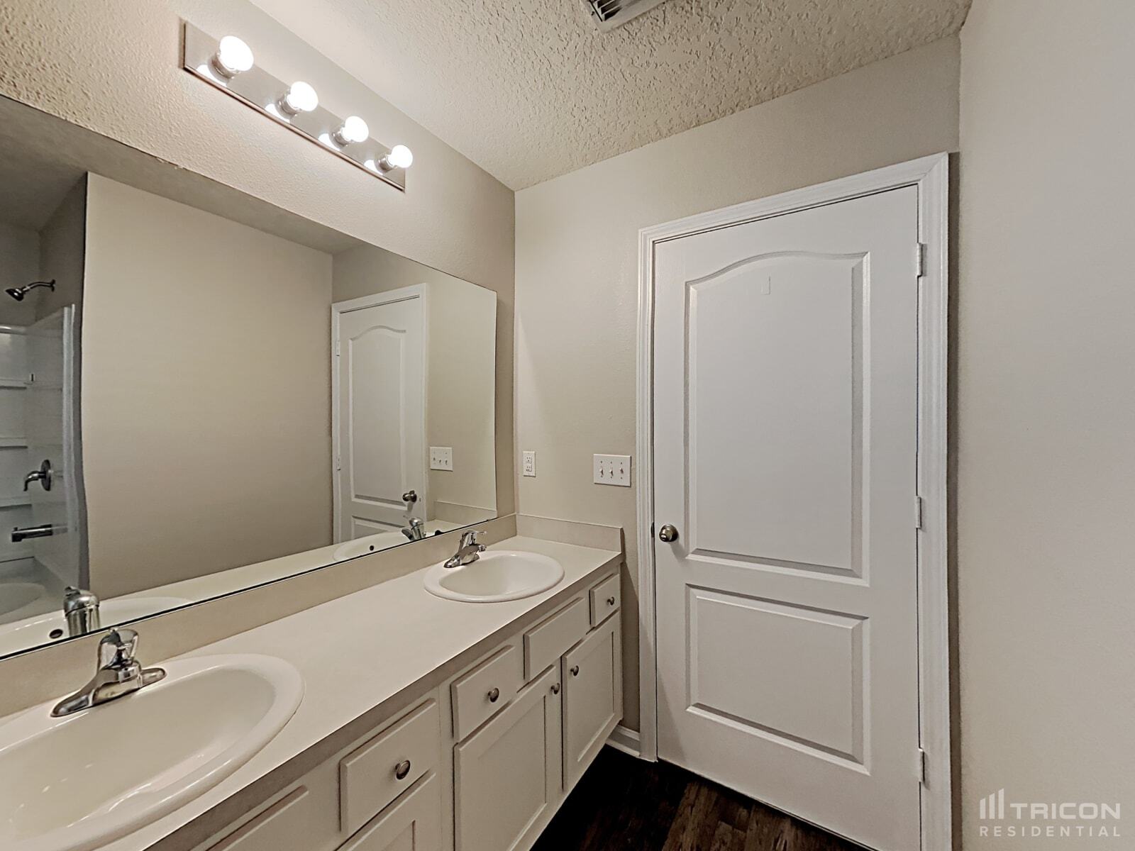 Building Photo - 12043 Sea Grove Pl