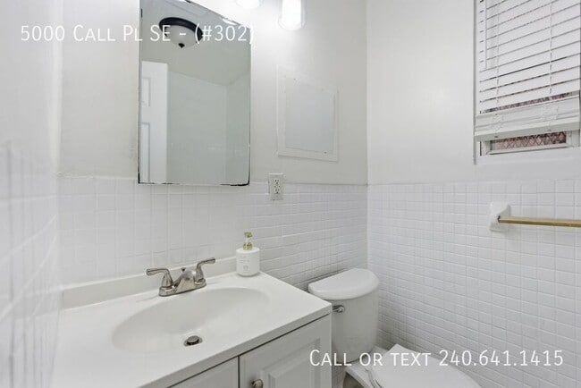 Building Photo - 5000 Call Pl SE