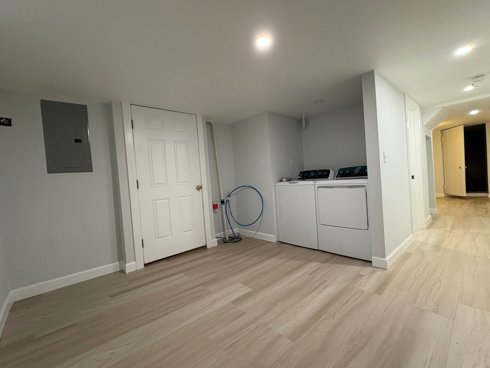 Building Photo - 30 Beechmont St