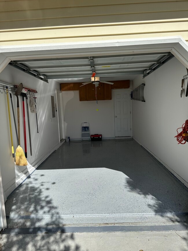 Building Photo - 250 Opus Ct
