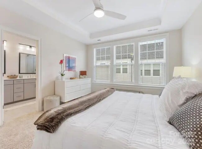 Building Photo - 5018 Harrowsmith Ln